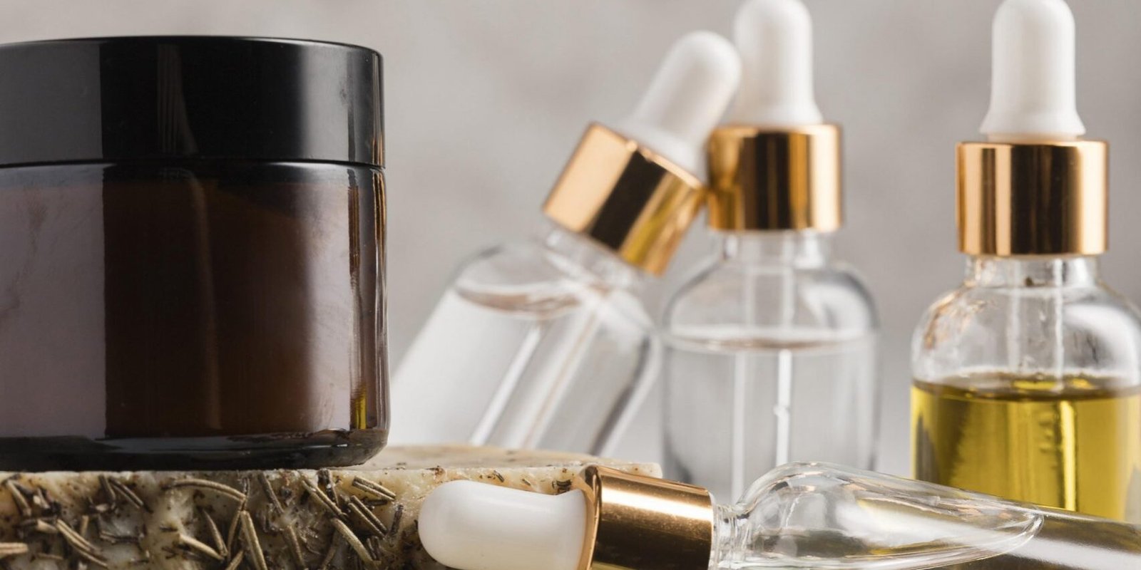 front-view-natural-cosmetics-concept