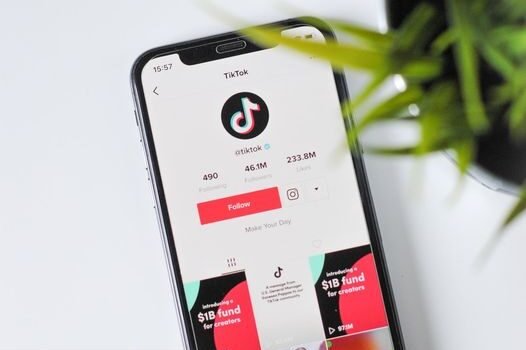 Tik Tok presents ways for brands to connect with audiences in short and snappy content form | DMX Marketing Experts