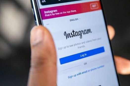 Embracing accessibility can provide a good way to increase your organic reach on Instagram | DMX Marketing Experts
