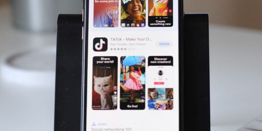90% of Tik Tok users use the app daily, with a preference for liking over creating | DMX Marketing Experts 90% of Tik Tok users use the app daily, with a preference for liking over creating | DMX Marketing Experts