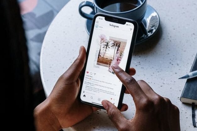 Your Instagram bio can help build your community through only 150 characters | DMX Marketing Experts Your Instagram bio can help build your community through only 150 characters | DMX Marketing Experts